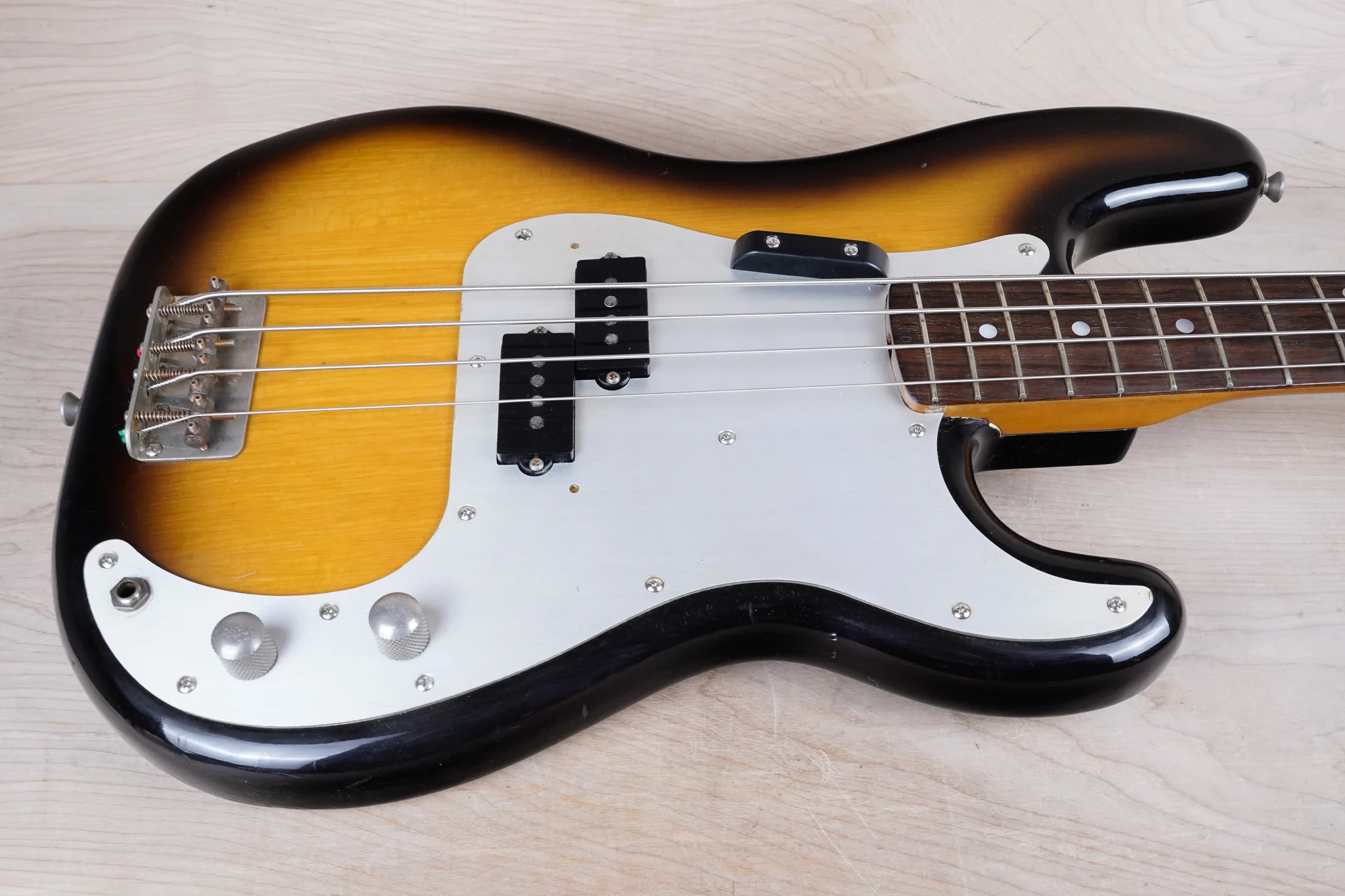 Tokai Hard Puncher PB-80 MIJ 1979 Sunburst Lacquer Finish Vintage Japan w/ Bag - Image 5