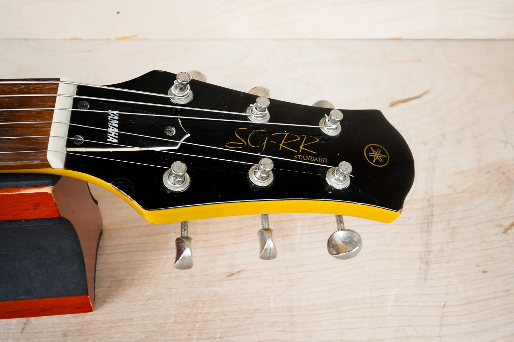 Yamaha SG-RR Standard MIJ 1989 Lime de Mahogany Yellow Vintage Japan P-90 PUs w/ Bag - Image 3