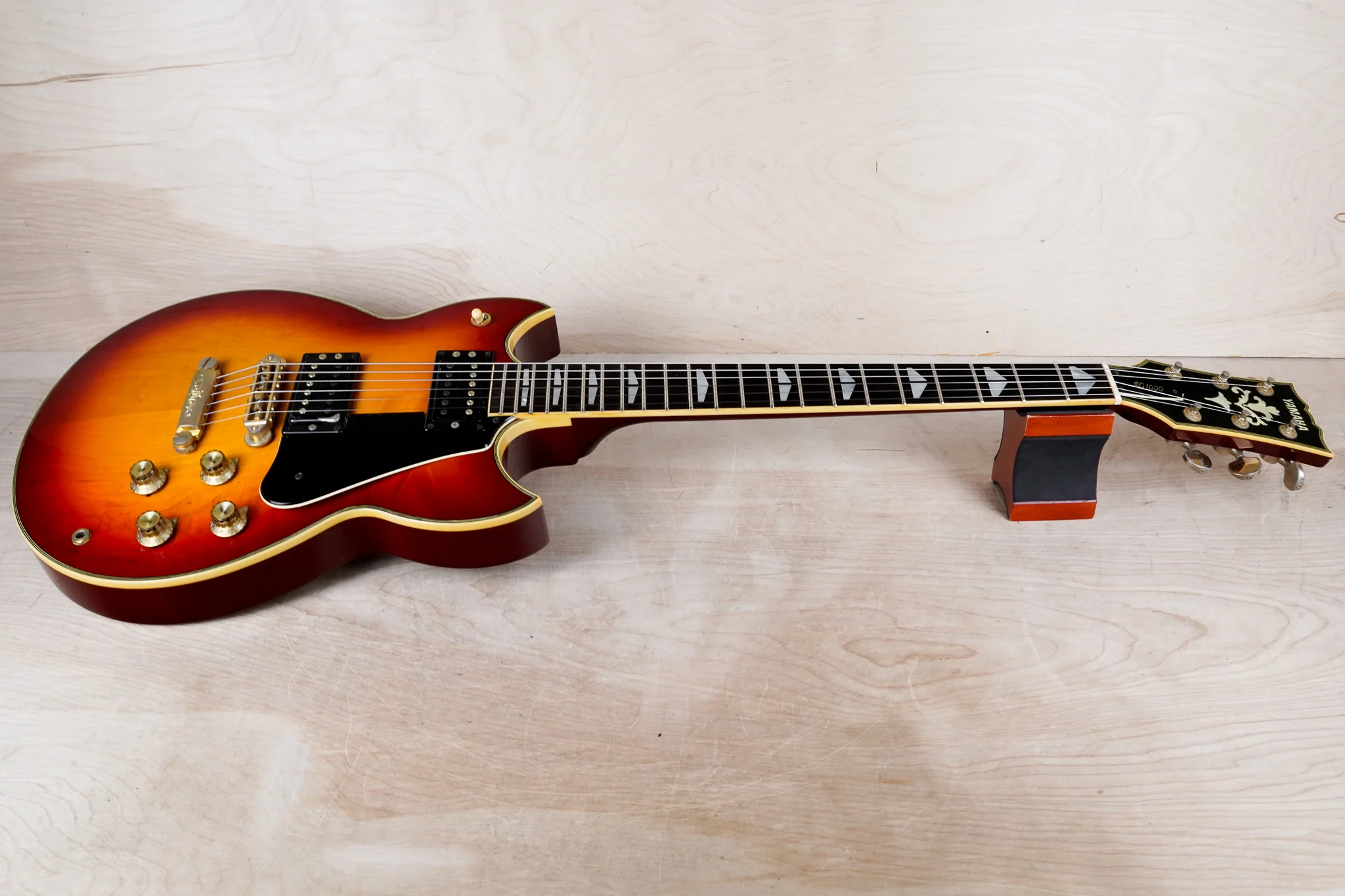 Yamaha SG1000 MIJ Vintage 1988 Cherry Sunburst Vintage Japan w/ Bag - Image 2